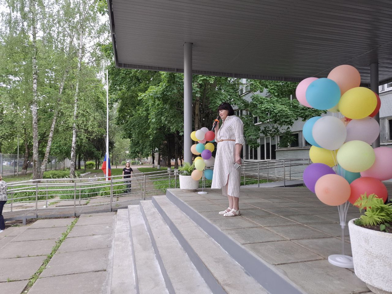 Открытие школьного лагеря.